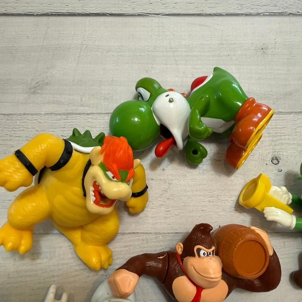 Super Mario brothers misc‎ McDonald's happy meal toys